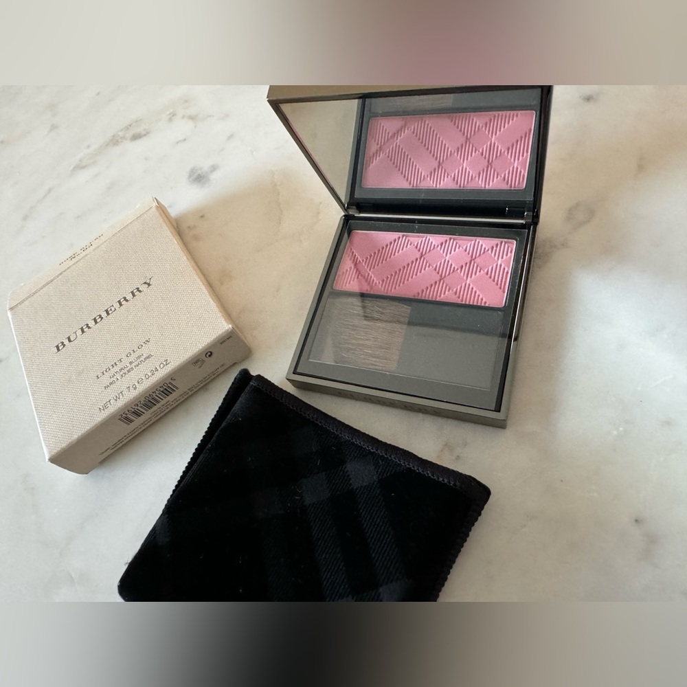 NWT Burberry Blush